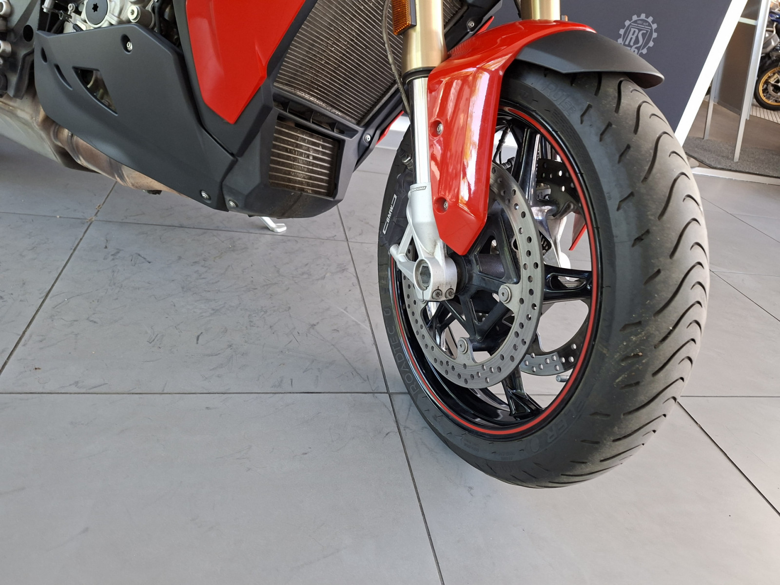 BMW S 1000 XR – Produktfoto 2