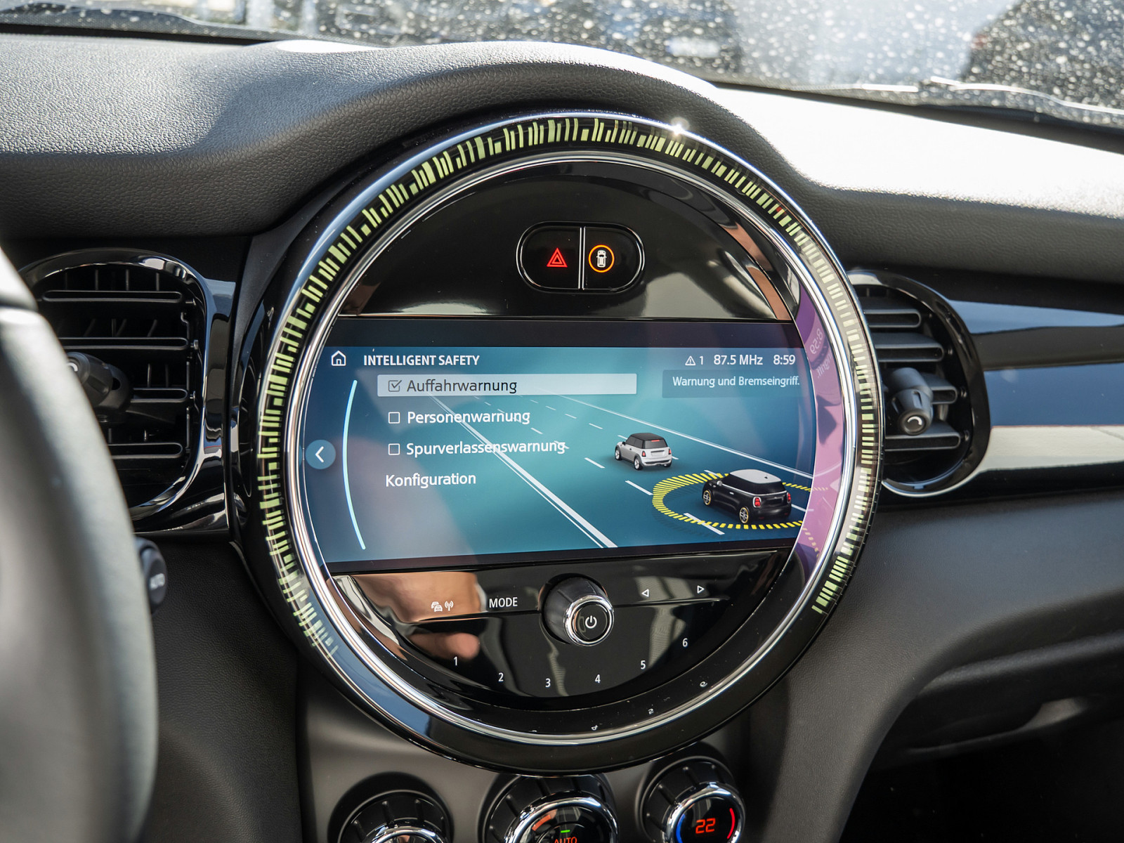 MINI Cooper SE Essential Trim – Produktfoto 11