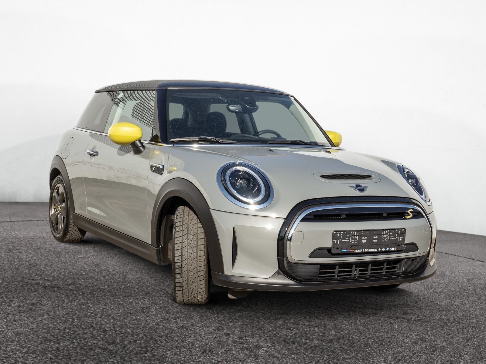 MINI Cooper SE Essential Trim – Produktfoto 2