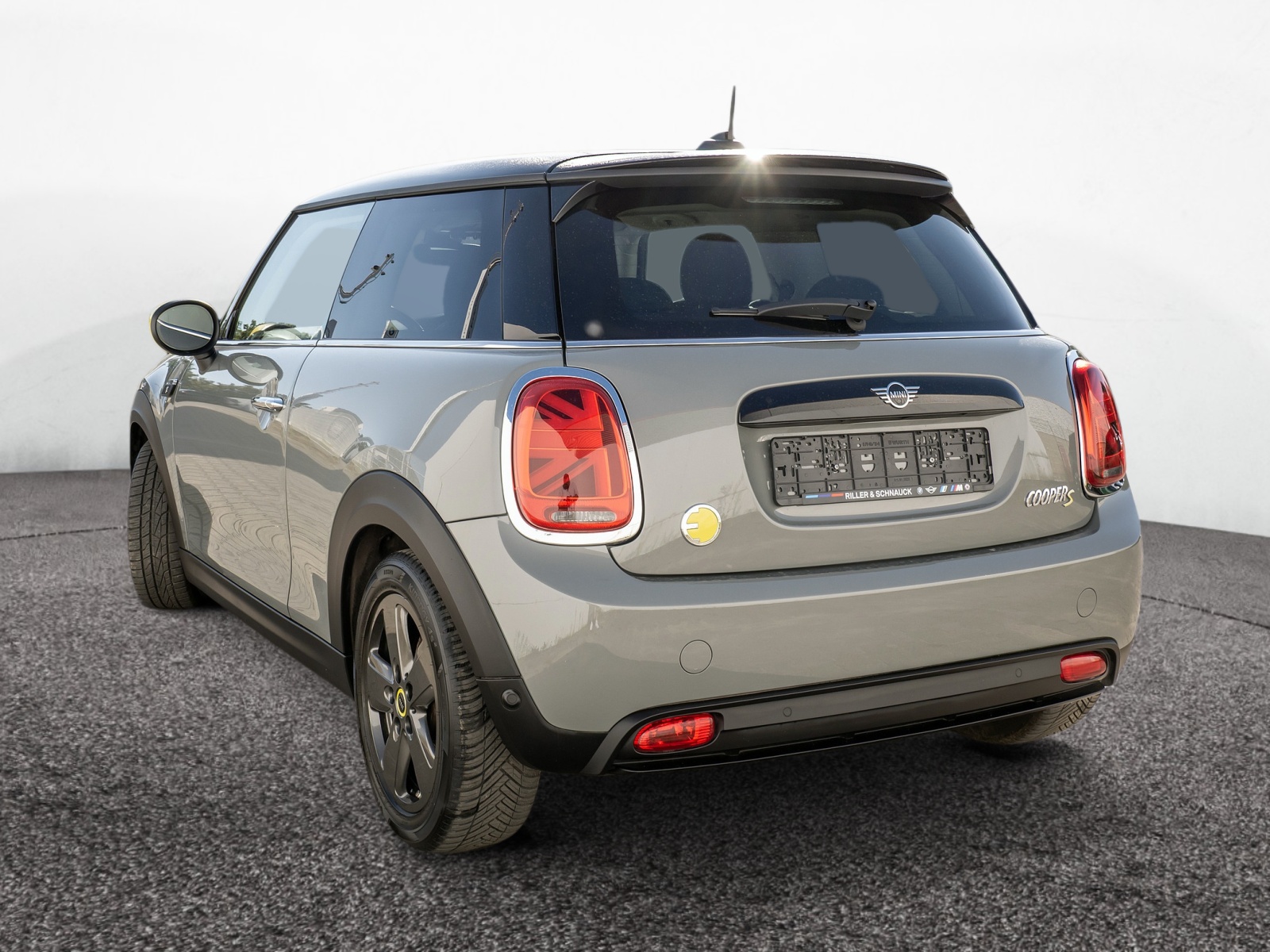 MINI Cooper SE Essential Trim – Produktfoto 4