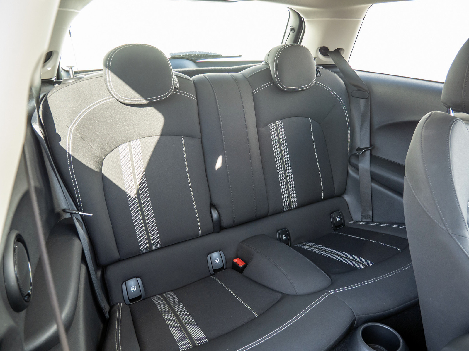 MINI Cooper SE Essential Trim – Produktfoto 7