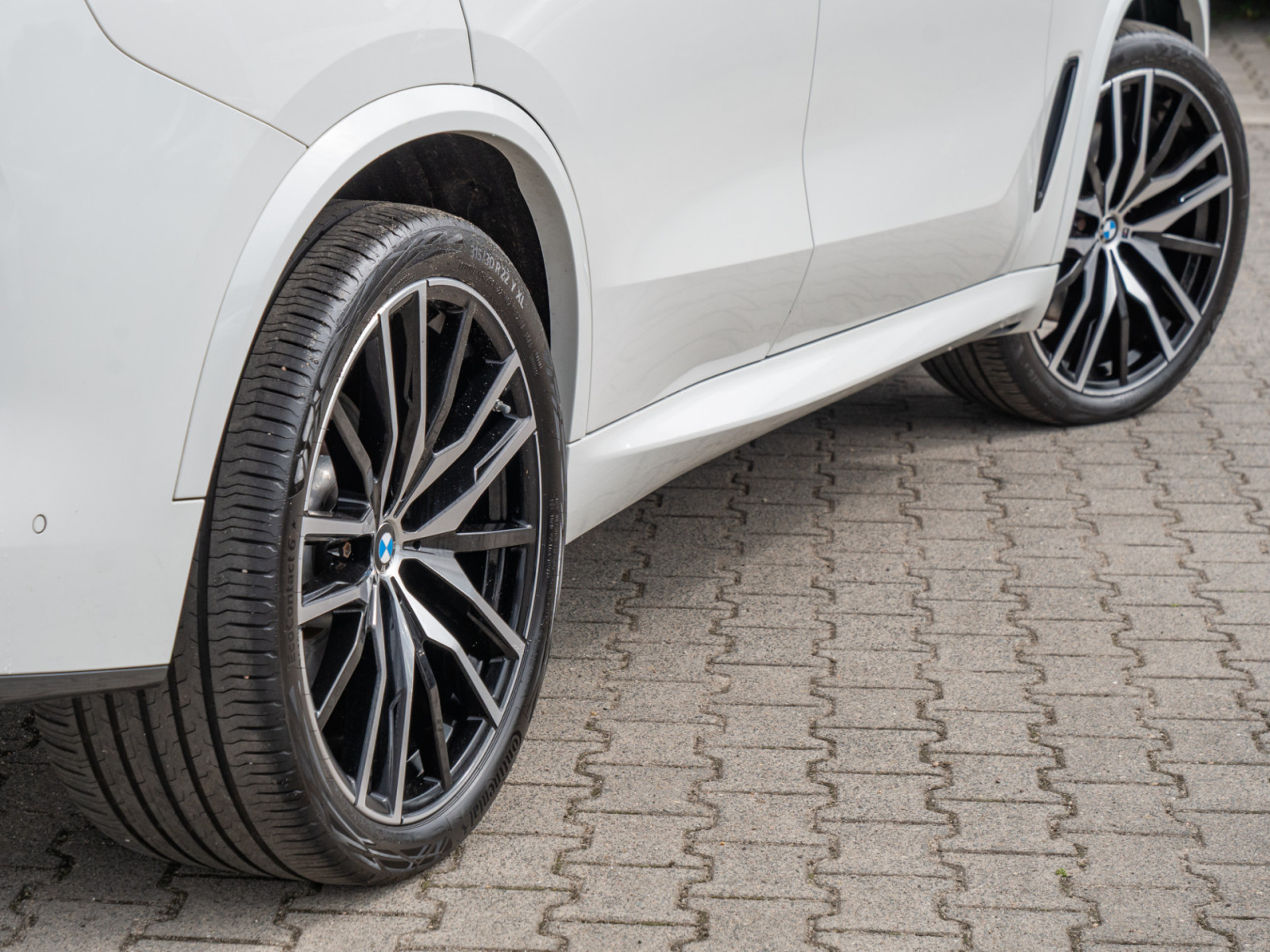 BMW X5 xDrive 30d M-Sport – Produktfoto 5