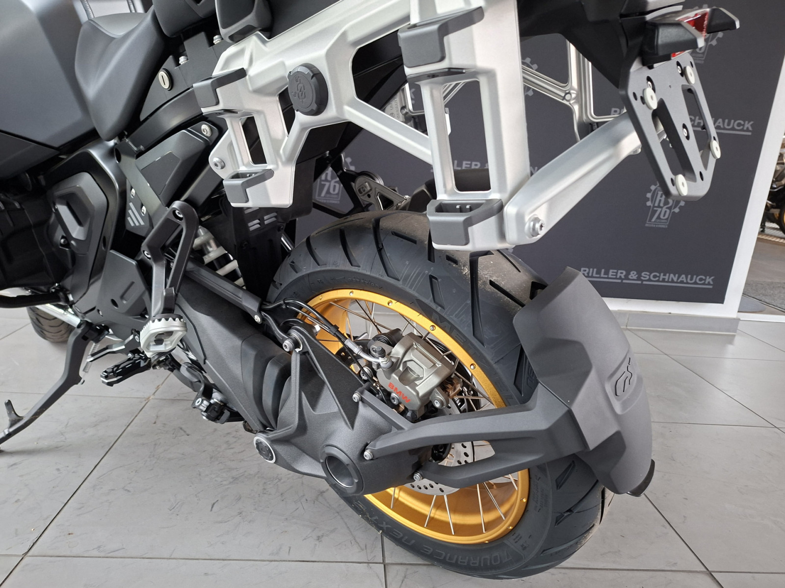 BMW R 1300 GS ADVENTURE – Produktfoto 6