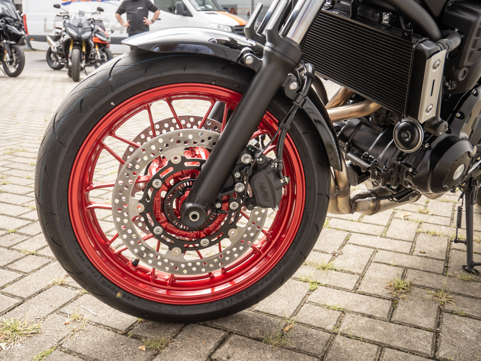 Kawasaki Z 650 RS – Produktfoto 14