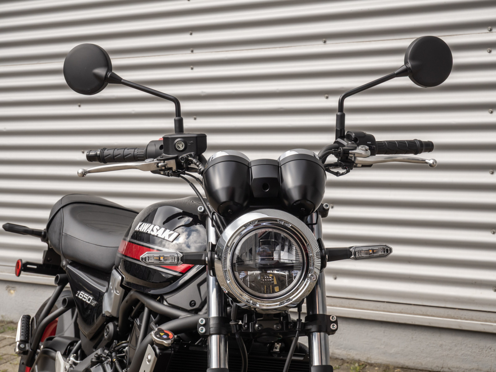 Kawasaki Z 650 RS – Produktfoto 7