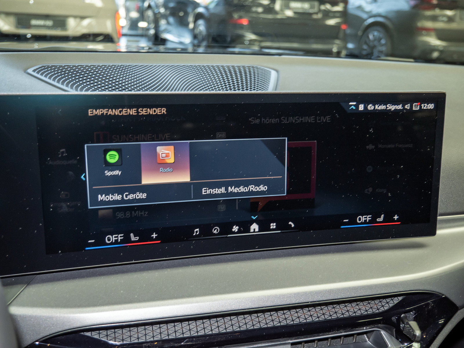 BMW 318i Touring – Produktfoto 12
