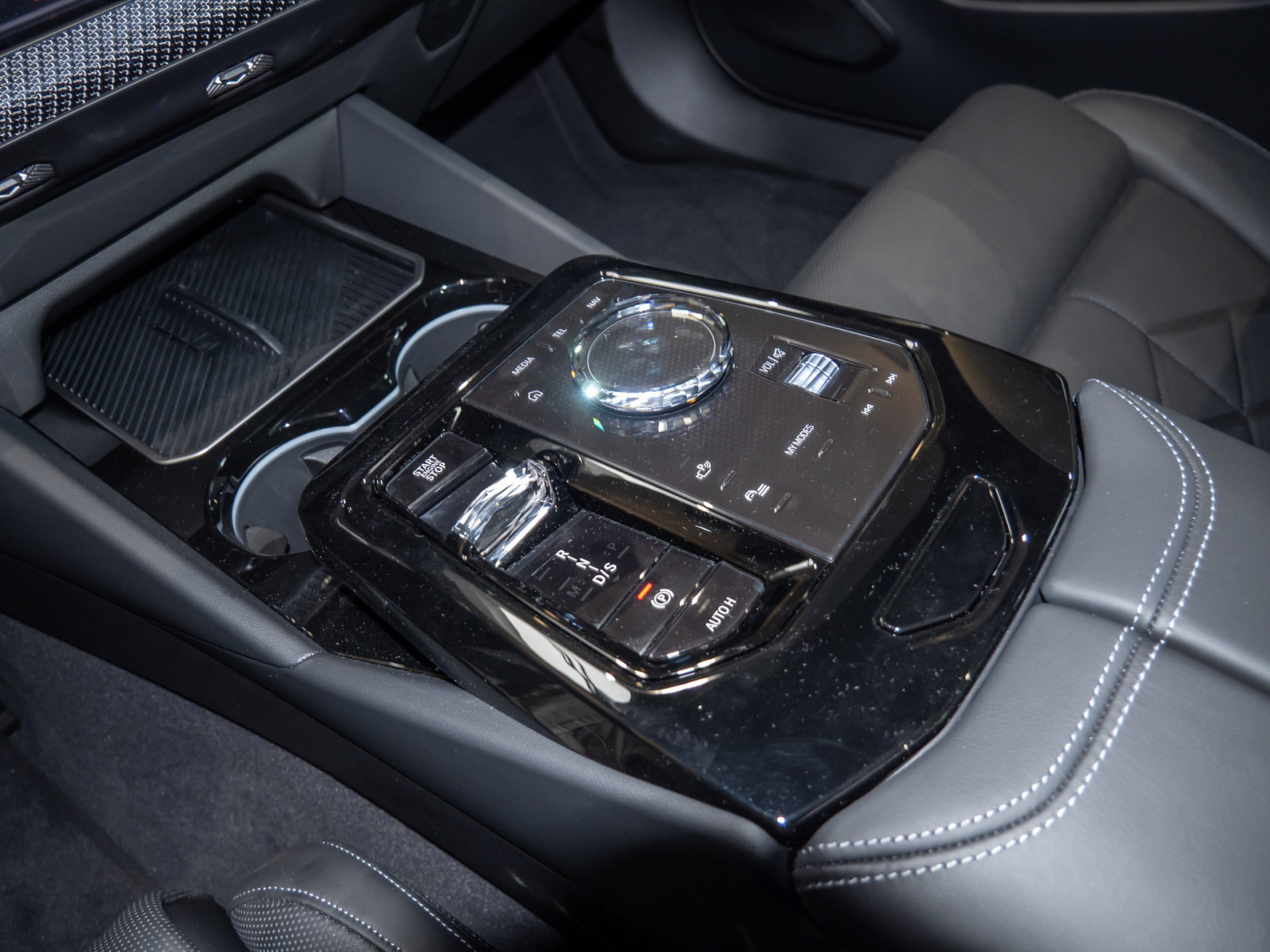 BMW 540d Touring xDrive M-Sport Pro – Produktfoto 12