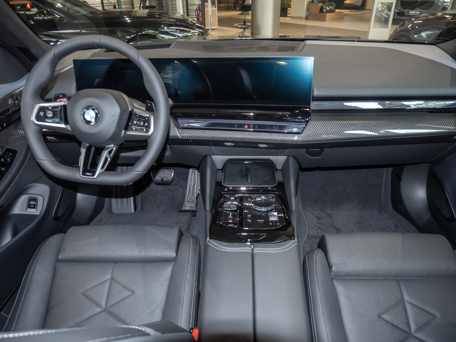 BMW 540d Touring xDrive M-Sport Pro – Produktfoto 8