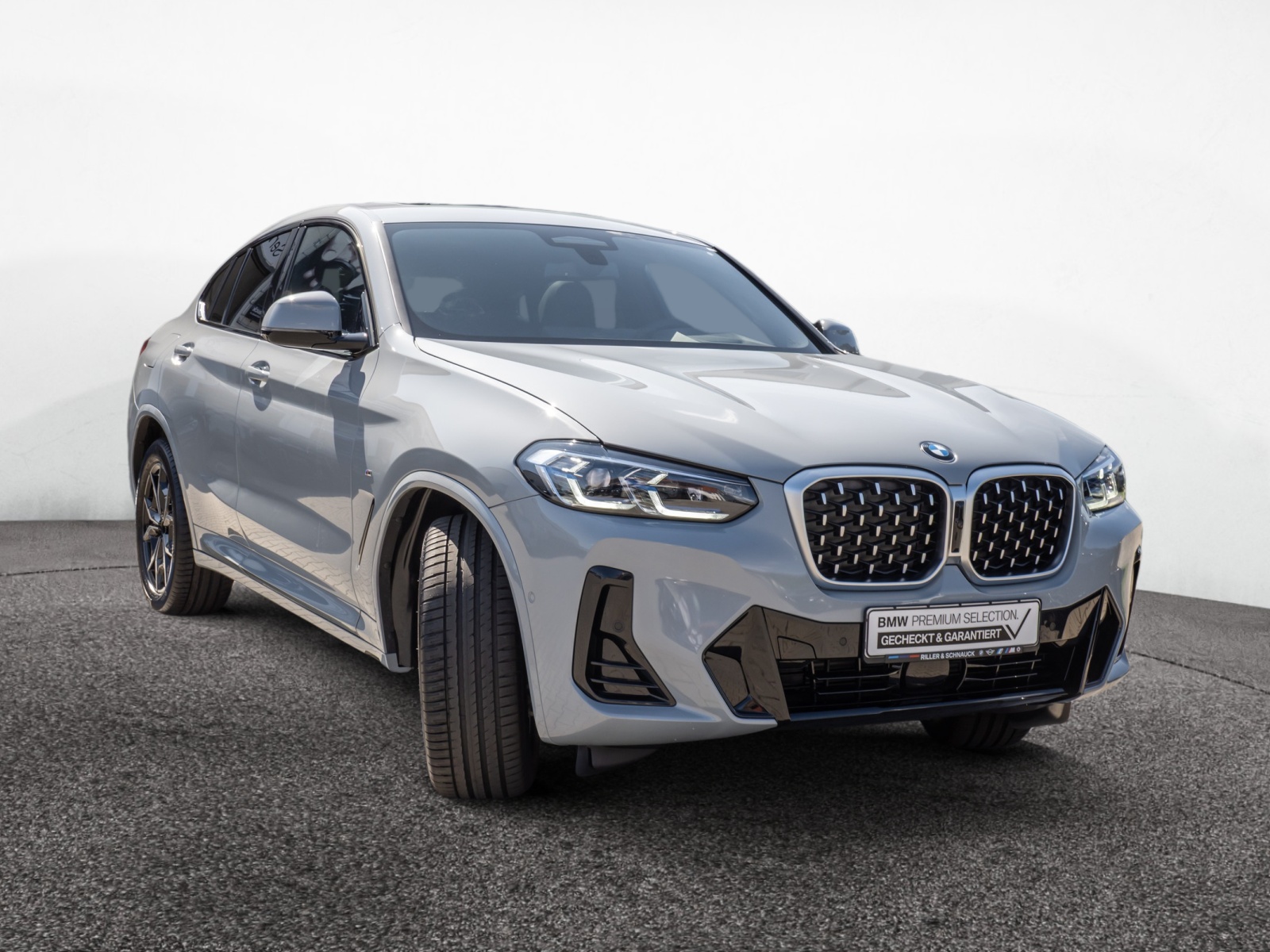 BMW X4 xDrive 30d M-Sport – Produktfoto 2