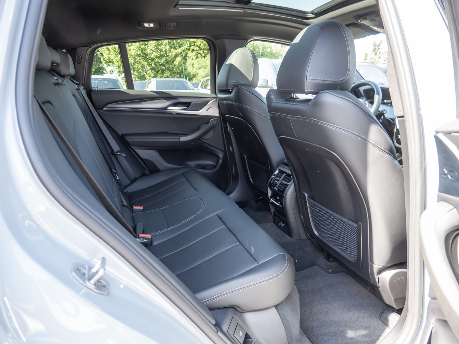 BMW X4 xDrive 30d M-Sport – Produktfoto 7