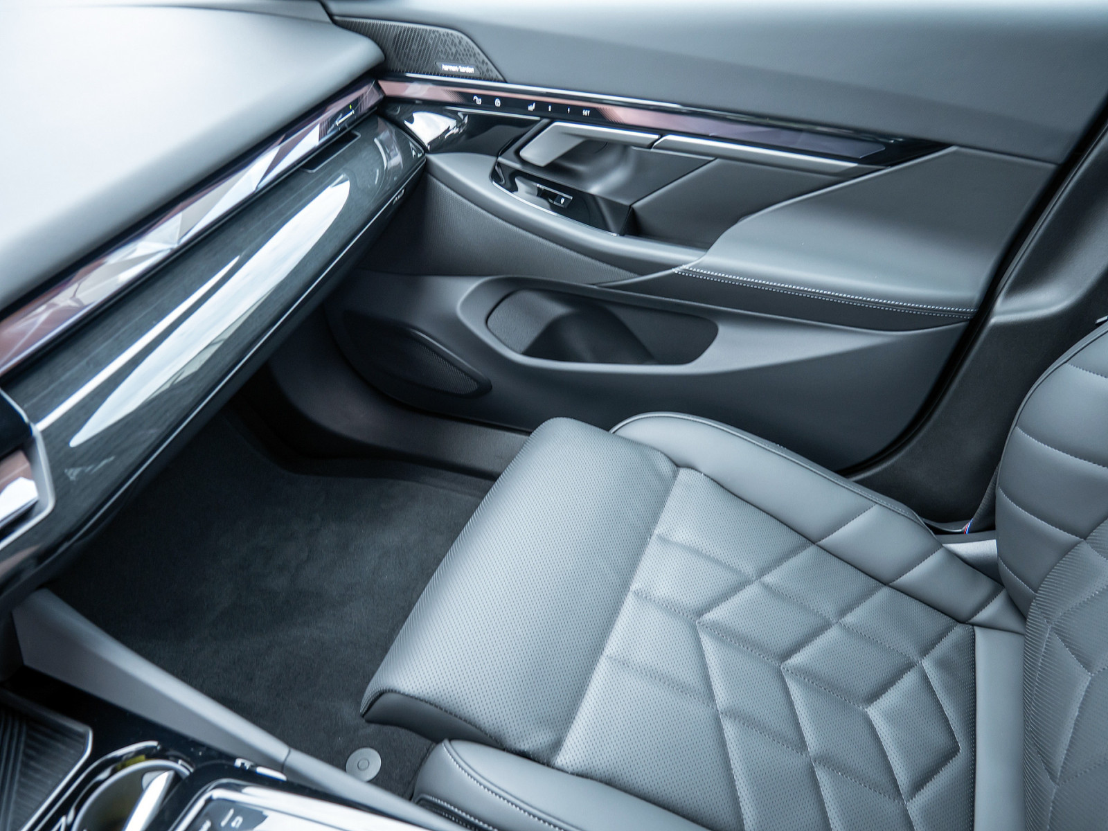 BMW 530e Touring M-Sport Pro – Produktfoto 15