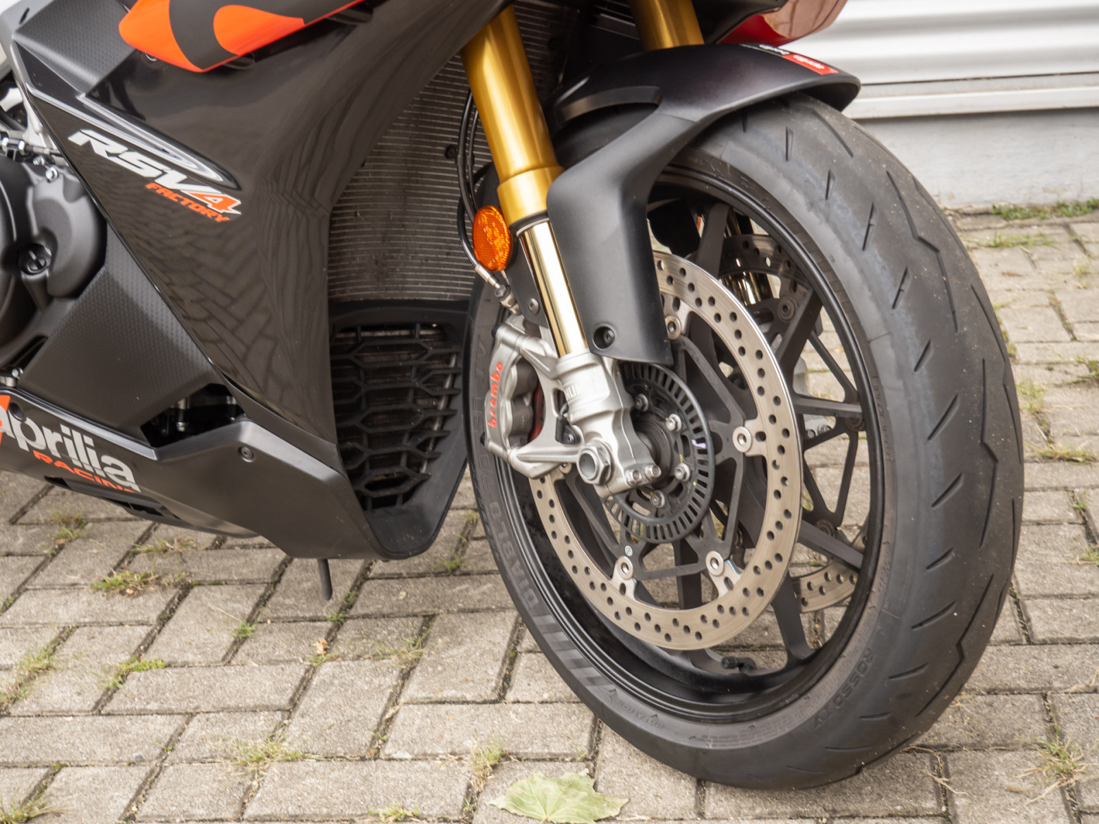 APRILIA RSV4 1100 Factory – Produktfoto 4