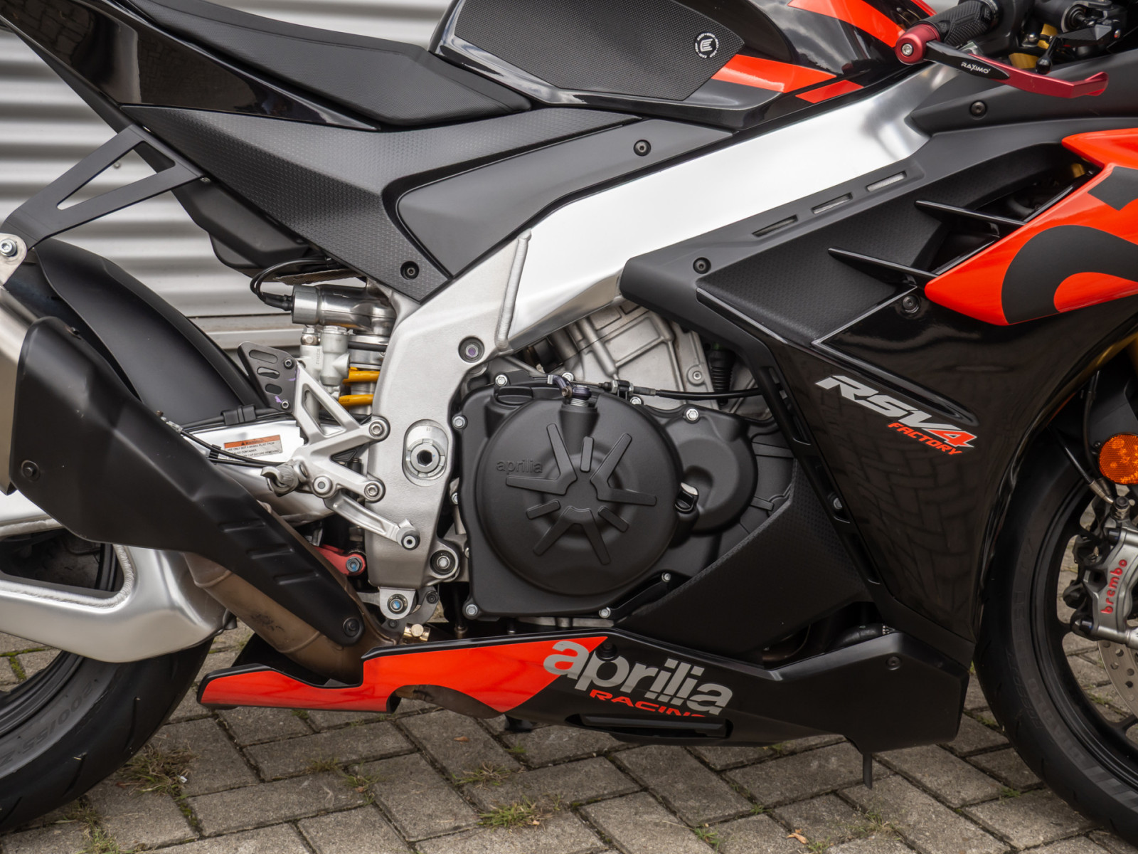 APRILIA RSV4 1100 Factory – Produktfoto 5
