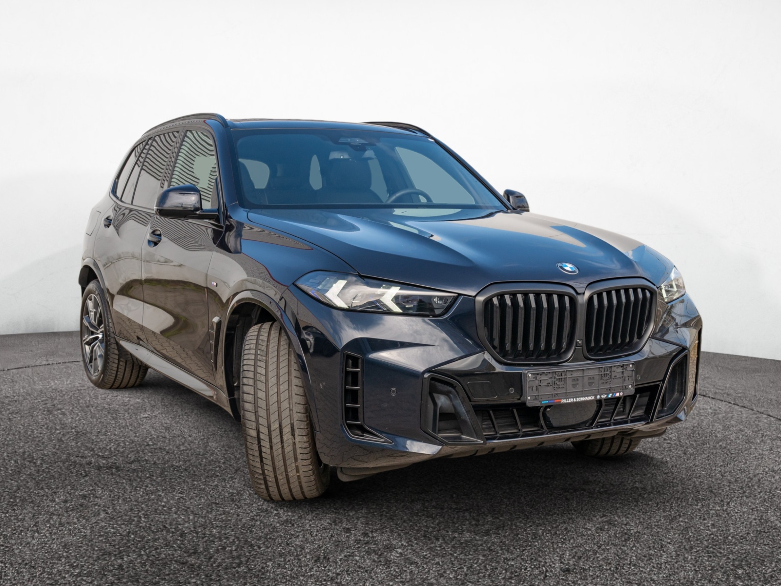 BMW X5 xDrive 30d M-Sport Pro – Produktfoto 2