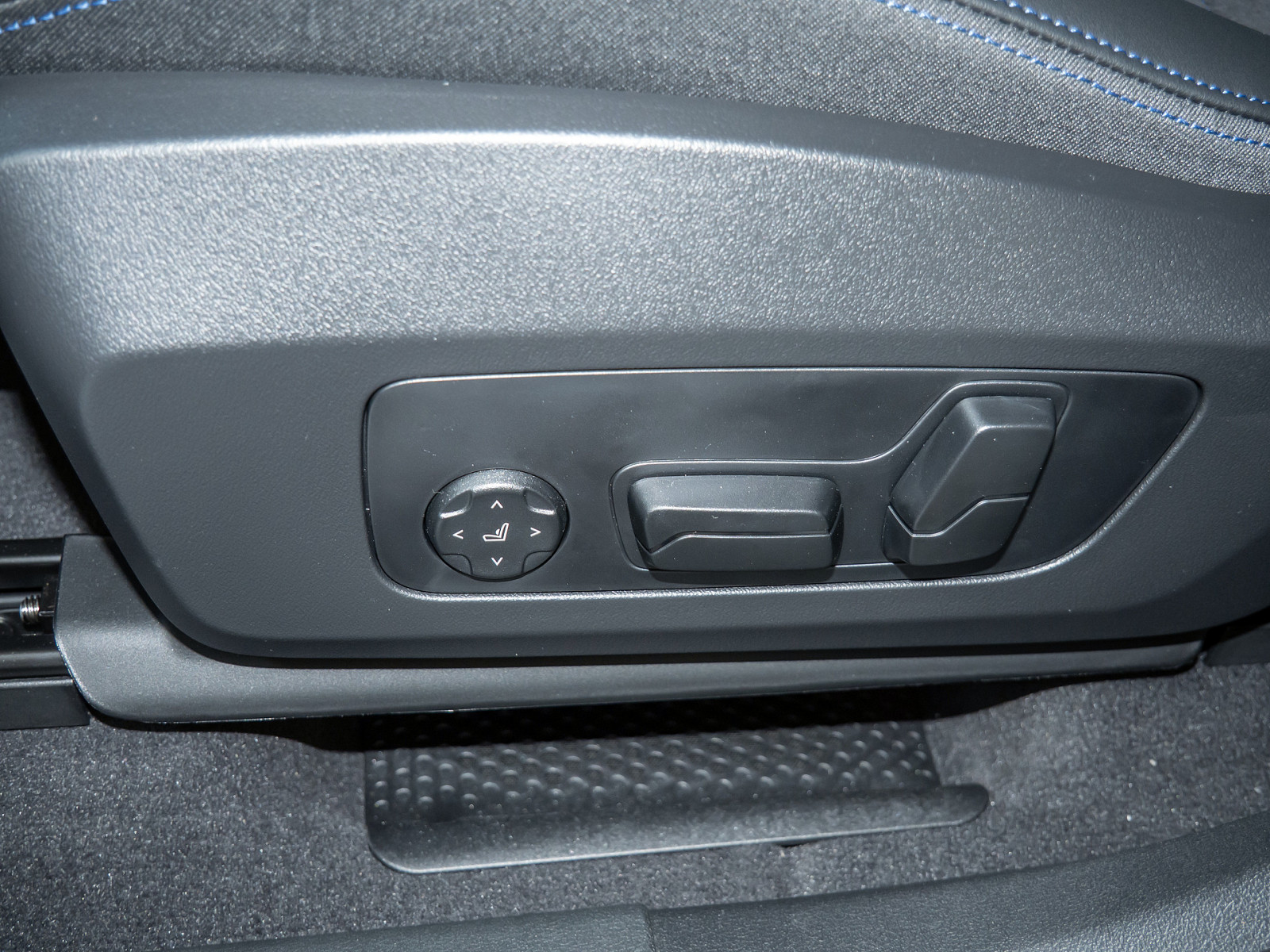 BMW X1 xDrive 23i M-Sport Pro – Produktfoto 20