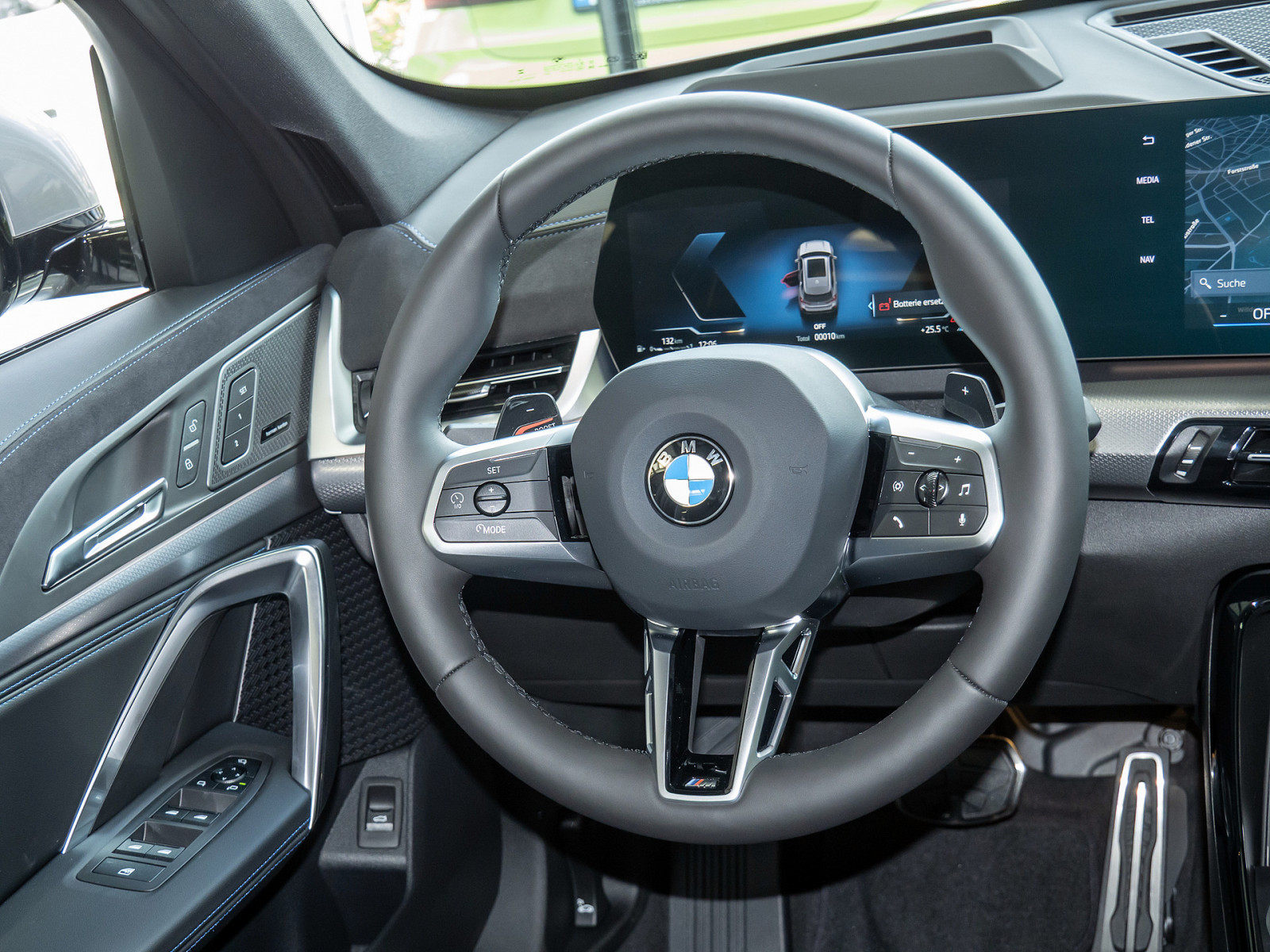 BMW X1 xDrive 23i M-Sport Pro – Produktfoto 9