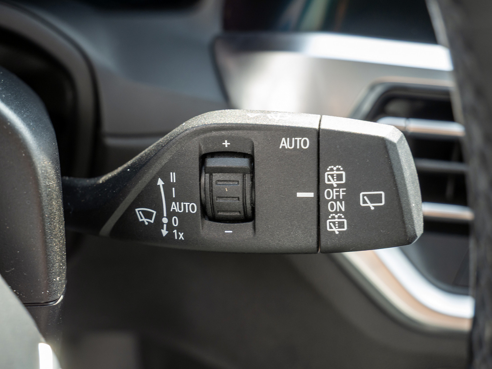 BMW 330i Touring Sport Line – Produktfoto 18