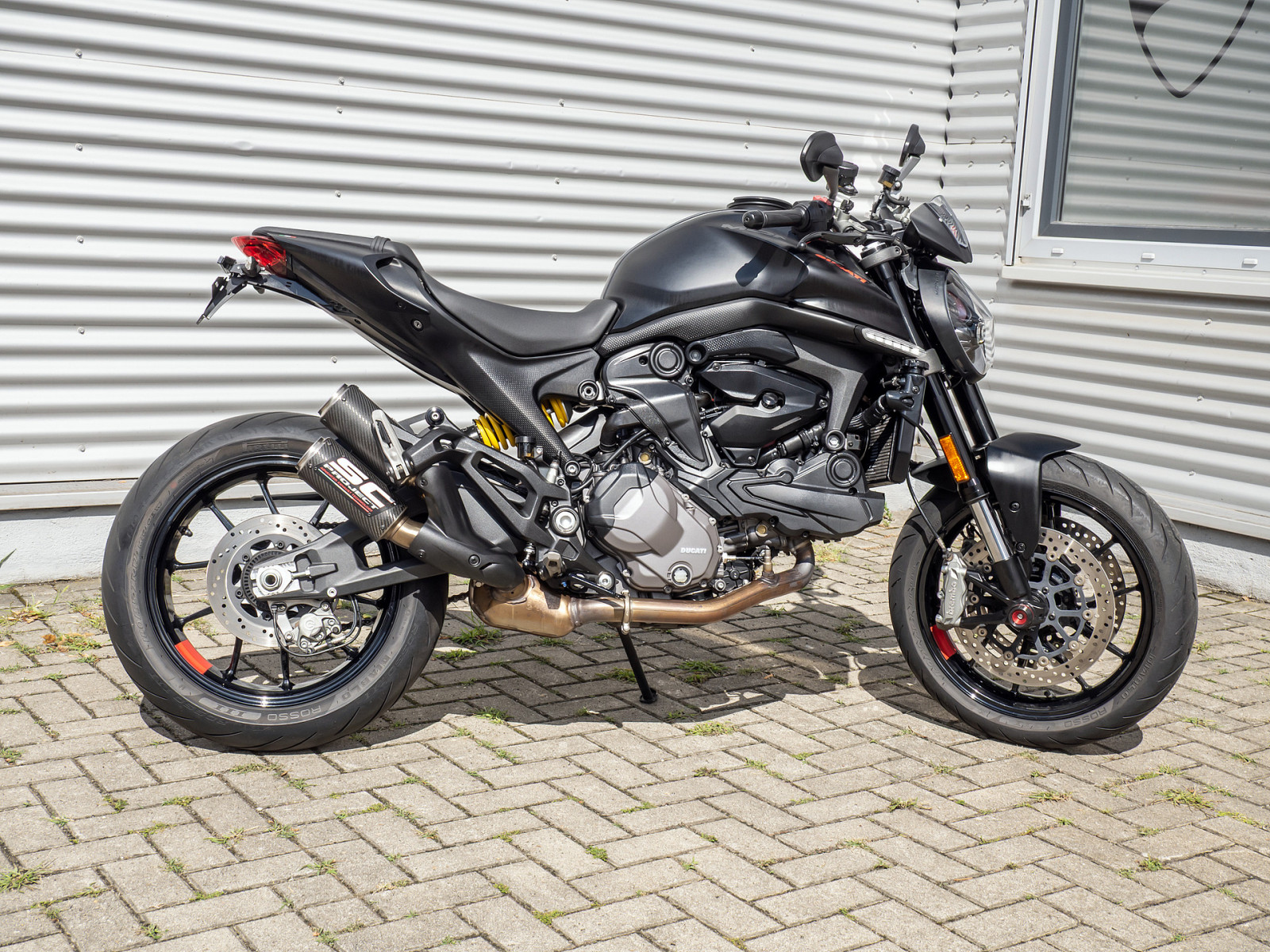 Ducati Monster Dark black, SC-Project, Desmo – Produktfoto 2