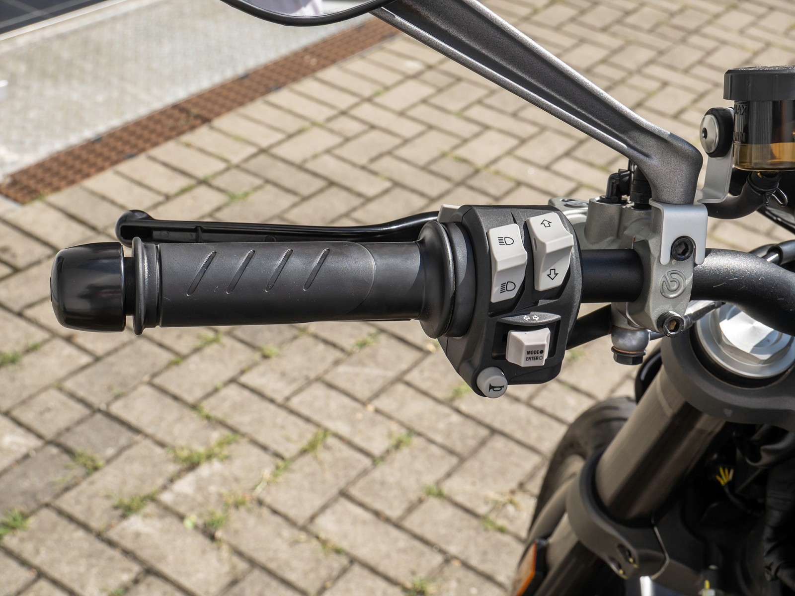 Ducati Monster Dark black, SC-Project, Desmo – Produktfoto 9