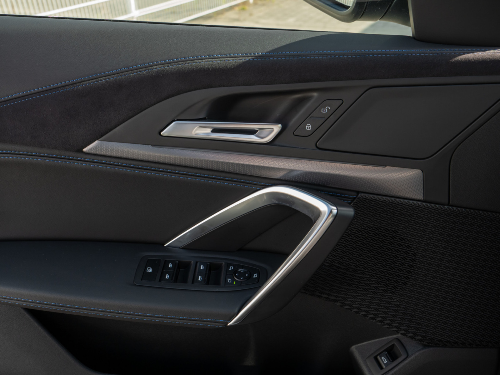 BMW X1 sDrive 18i M-Sport – Produktfoto 16