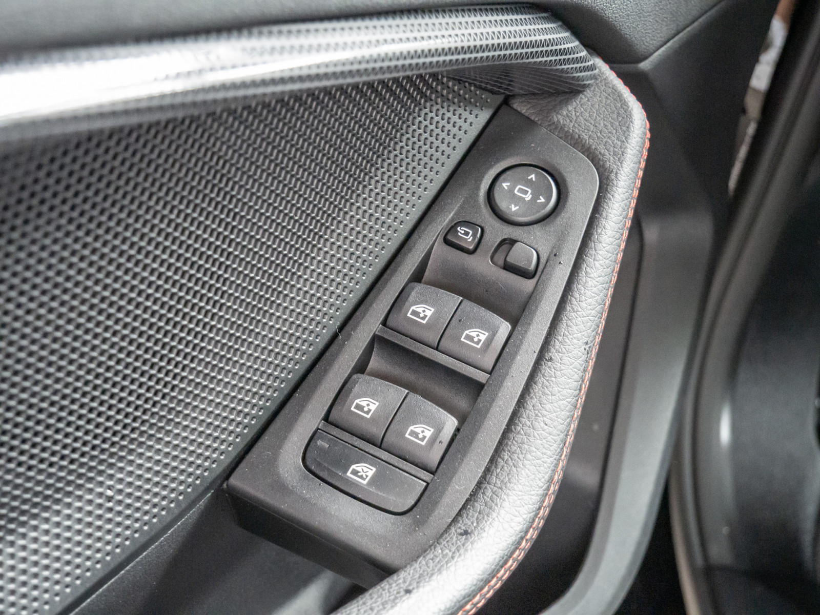 BMW 128ti A – Produktfoto 20