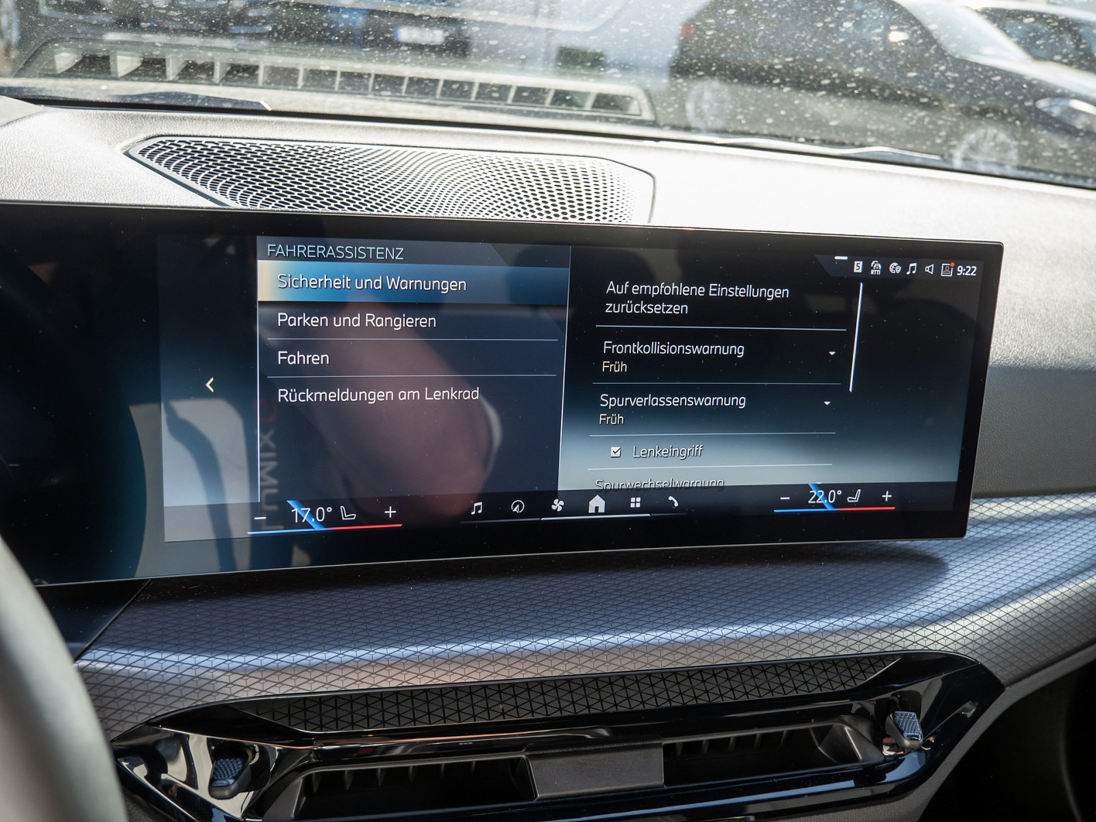 BMW 330e xDrive M-Sport – Produktfoto 11