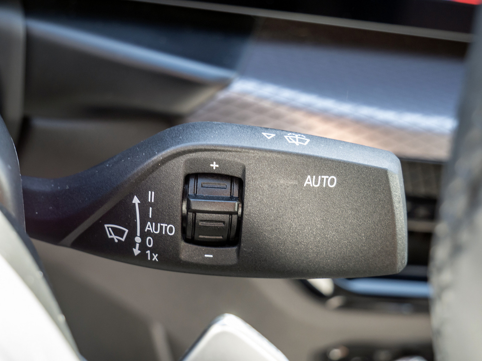 BMW 330e xDrive M-Sport – Produktfoto 17