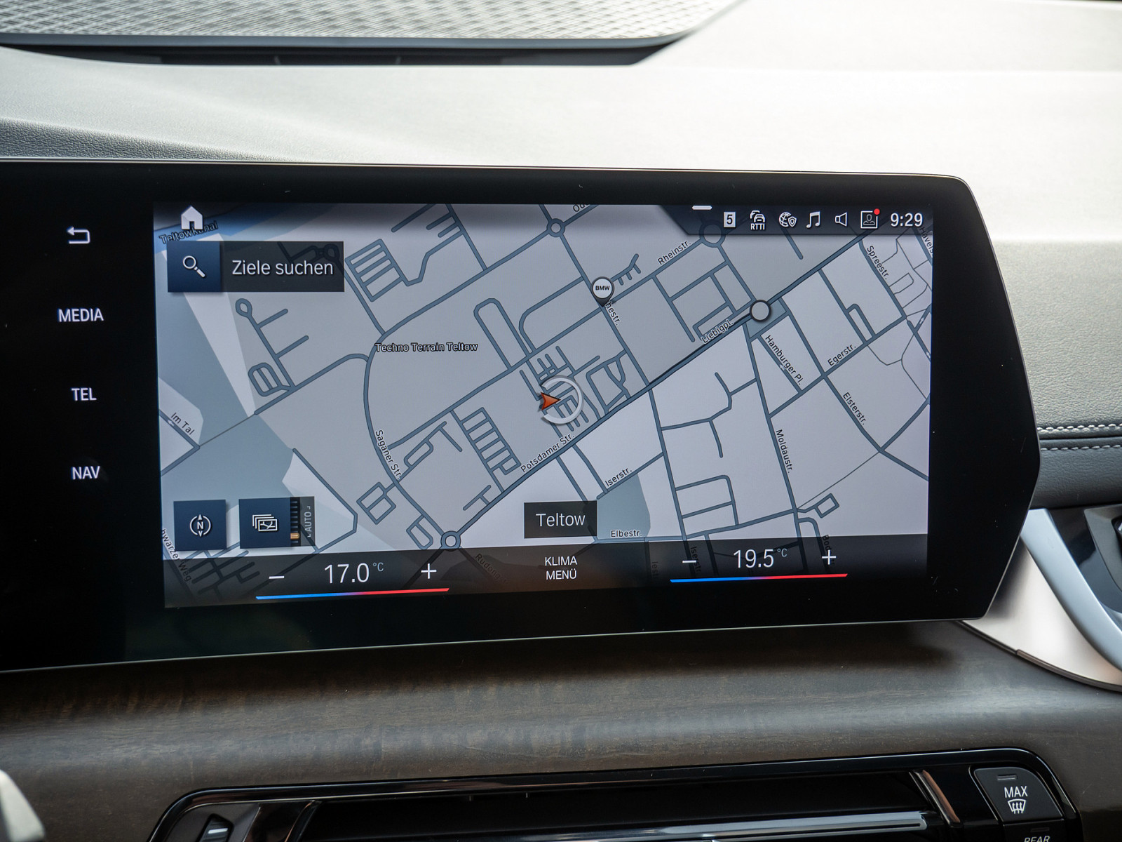 BMW 220i Active Tourer Luxury Line – Produktfoto 10