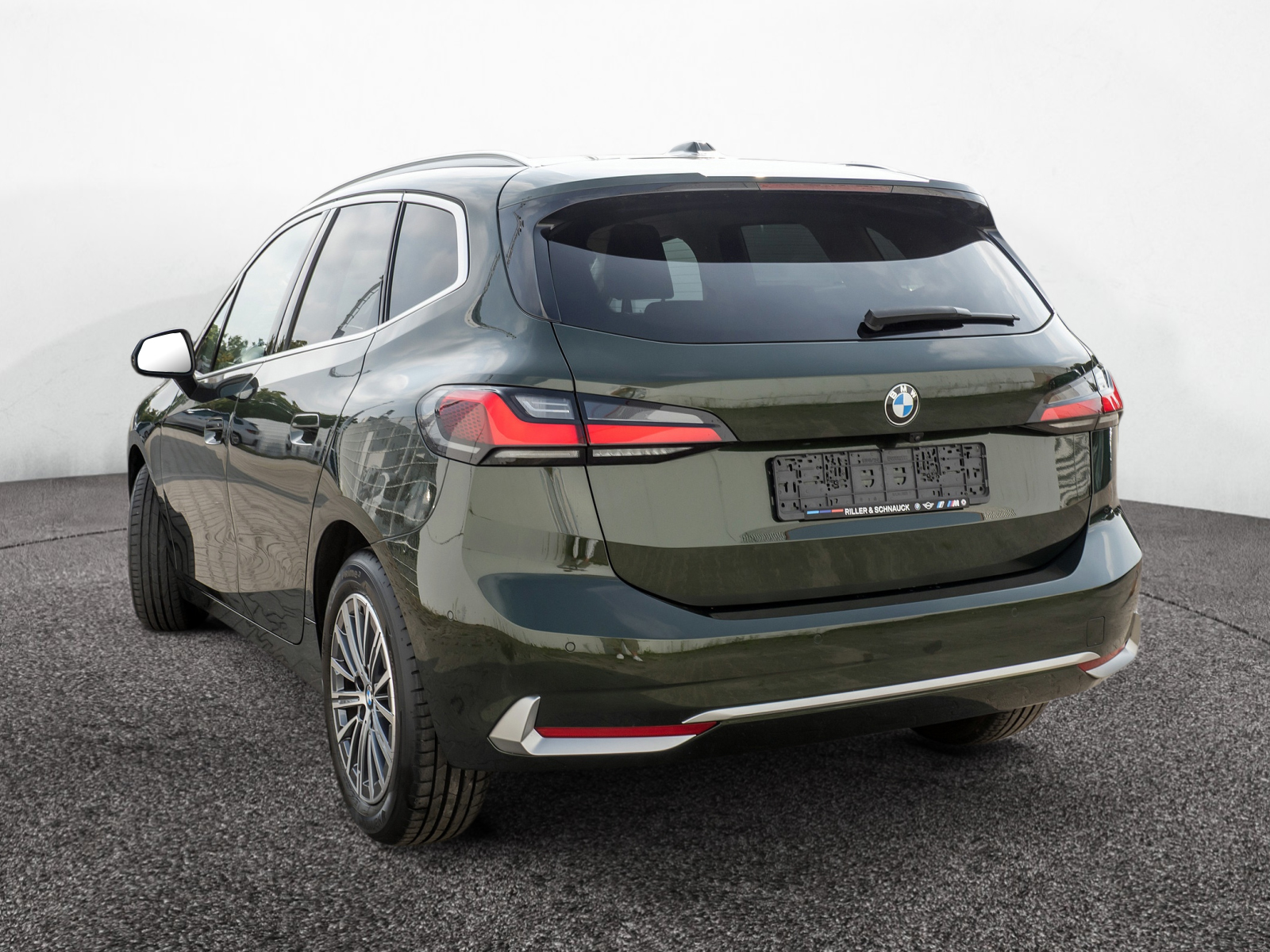 BMW 220i Active Tourer Luxury Line – Produktfoto 4