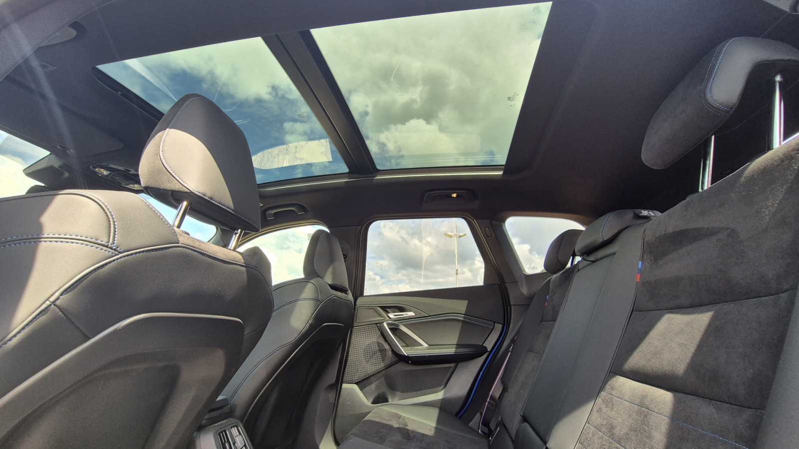 BMW X1 sDrive 18i M Sport Pro – Produktfoto 10