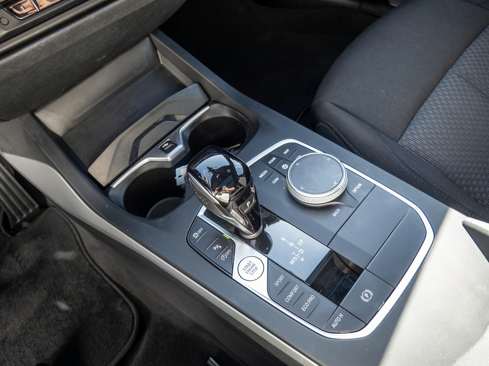BMW 118i Advantage – Produktfoto 15