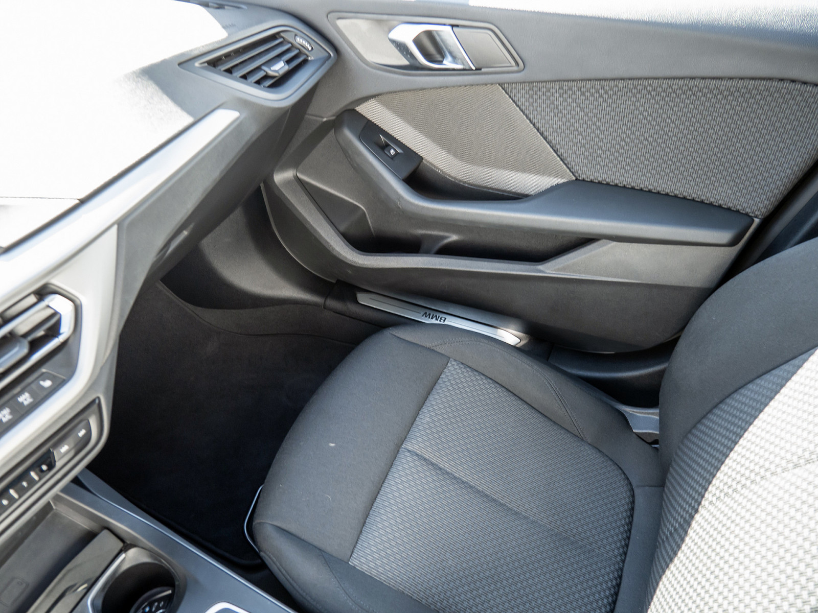 BMW 118i Advantage – Produktfoto 16