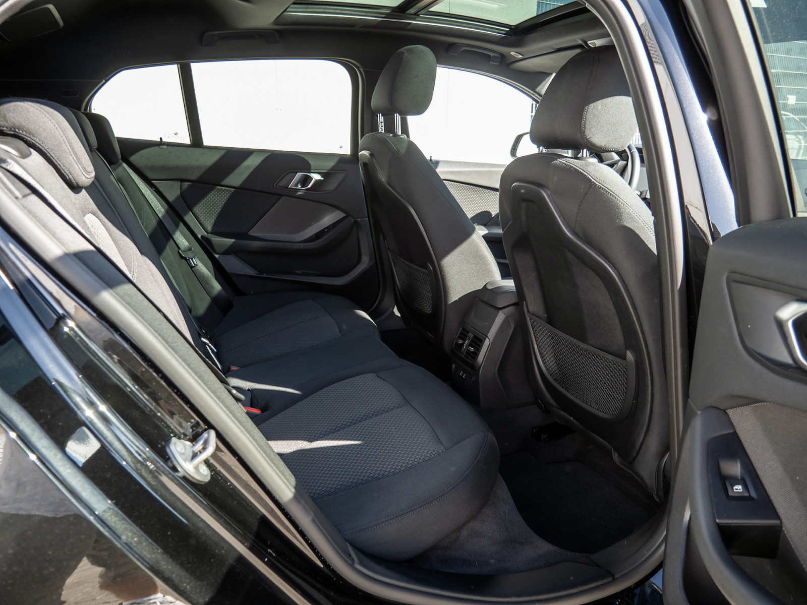 BMW 118i Advantage – Produktfoto 7