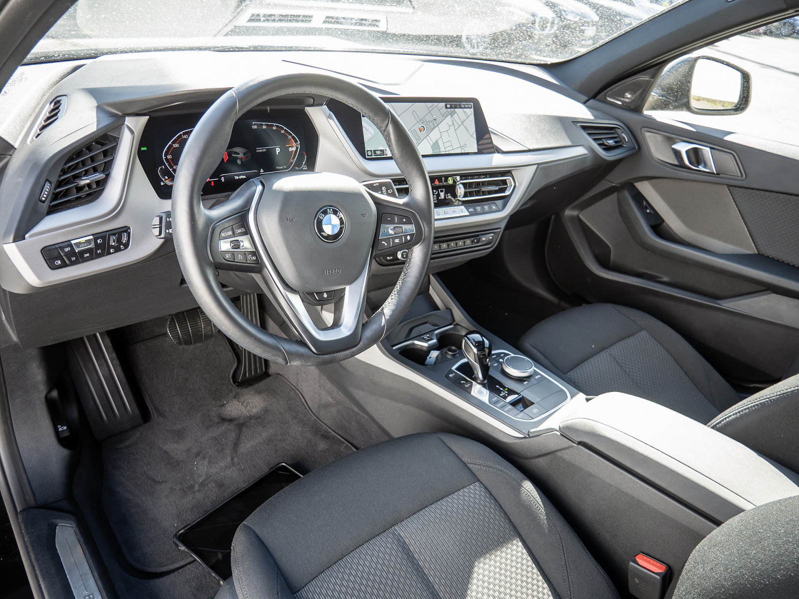 BMW 118i Advantage – Produktfoto 8