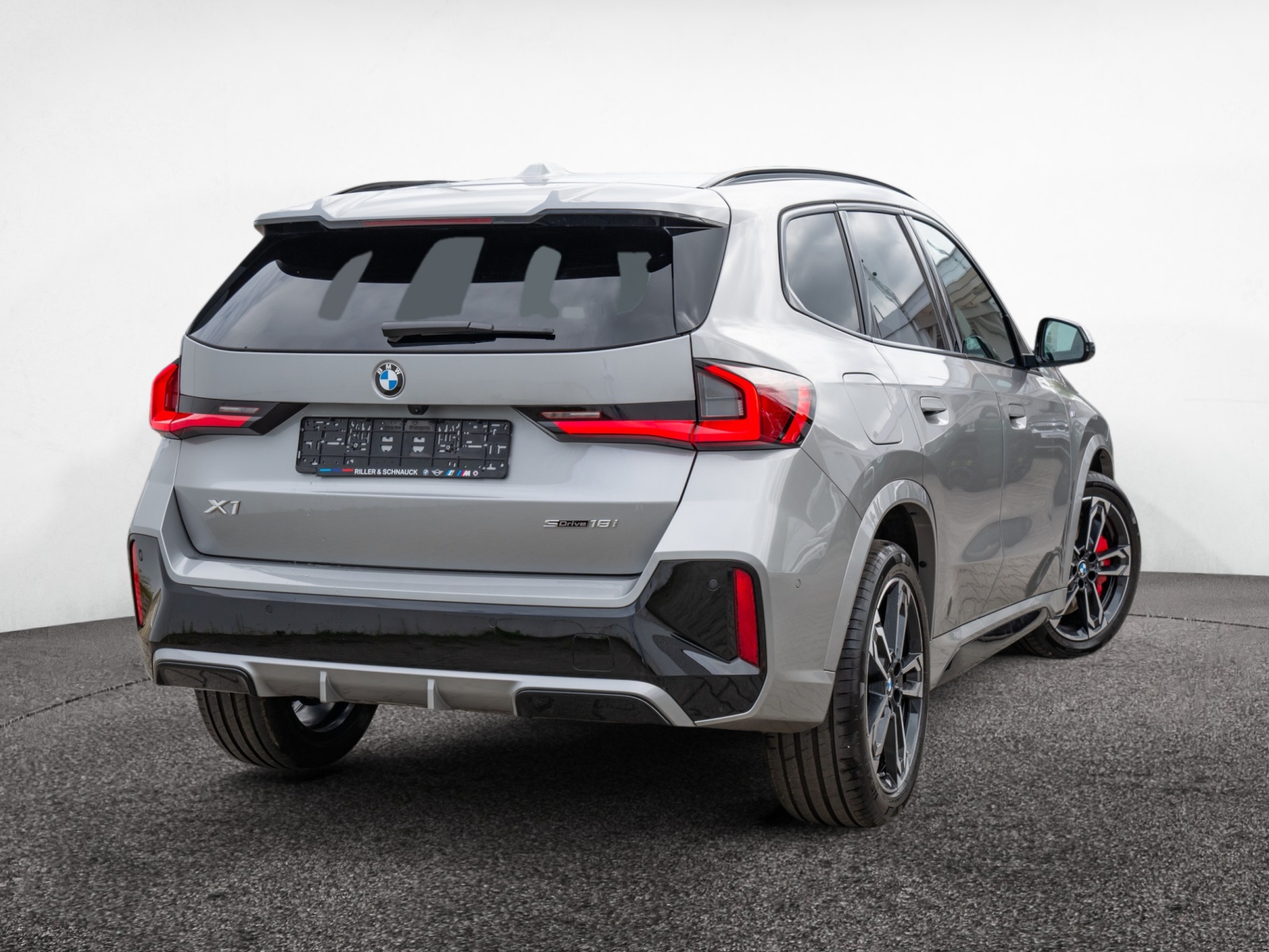 BMW X1 sDrive 18i M-Sport Pro – Produktfoto 3