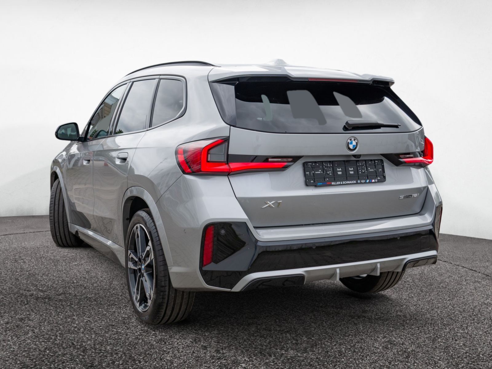 BMW X1 sDrive 18i M-Sport Pro – Produktfoto 4