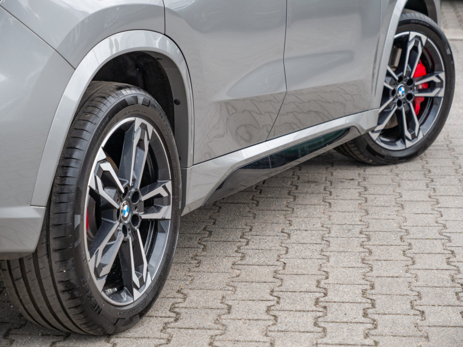 BMW X1 sDrive 18i M-Sport Pro – Produktfoto 5