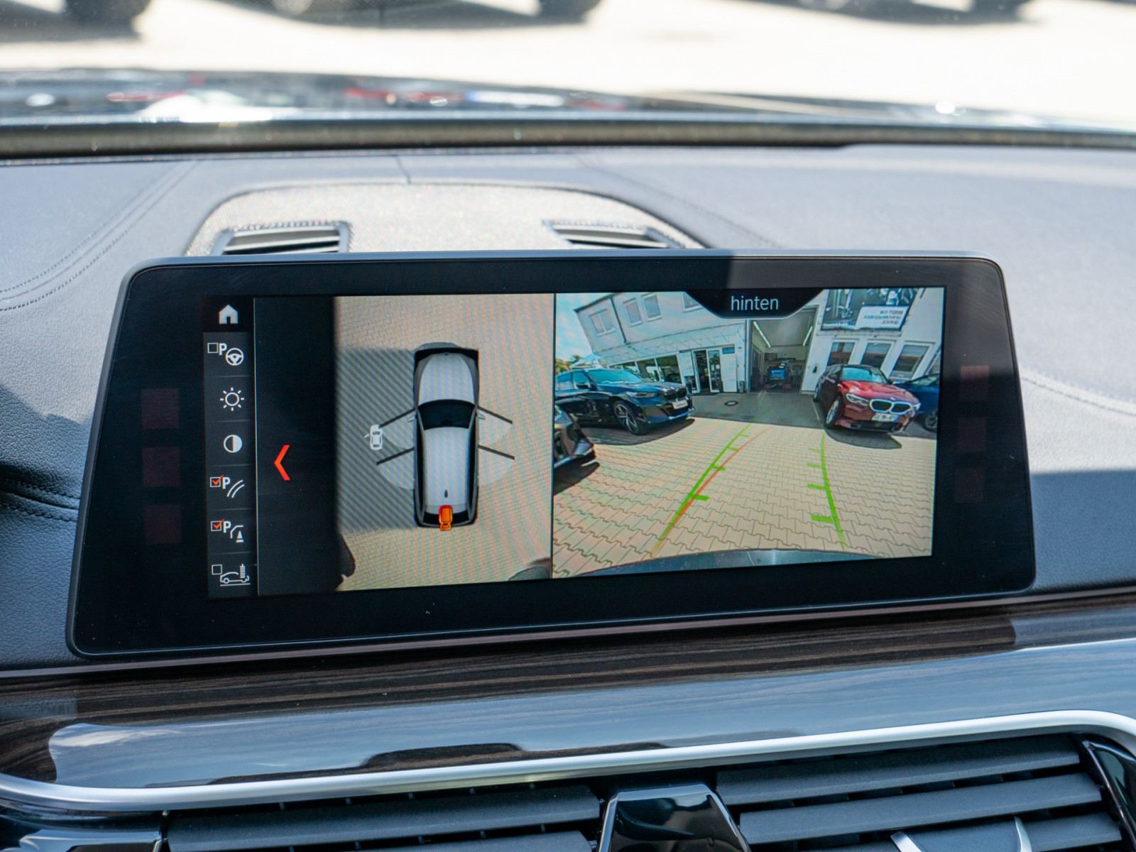 BMW 540i Touring xDrive Luxury Line – Produktfoto 10