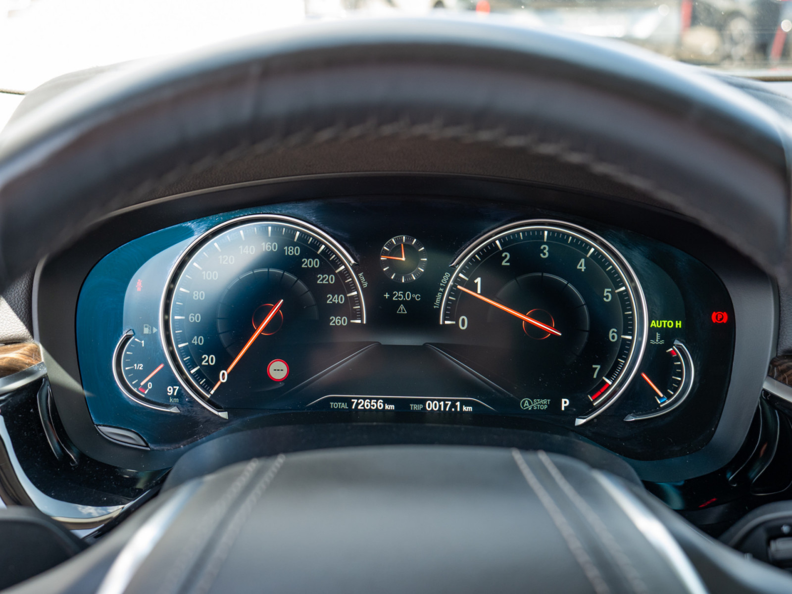 BMW 540i Touring xDrive Luxury Line – Produktfoto 17