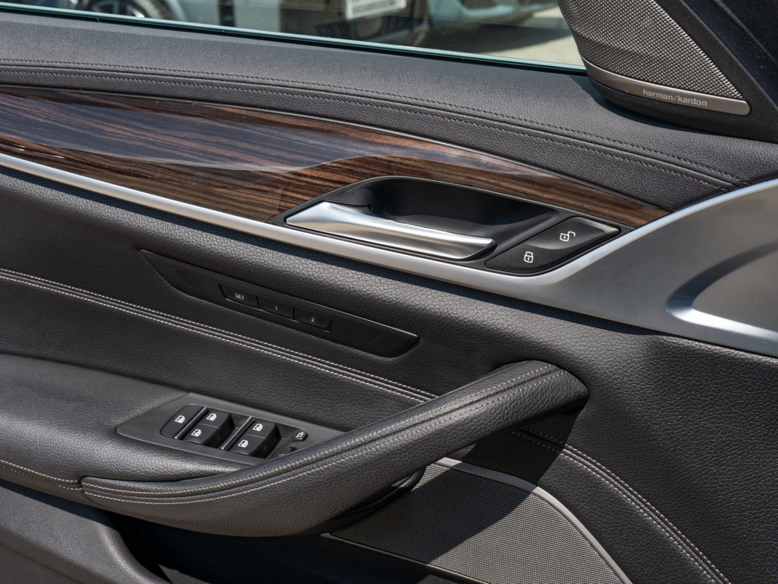 BMW 540i Touring xDrive Luxury Line – Produktfoto 18
