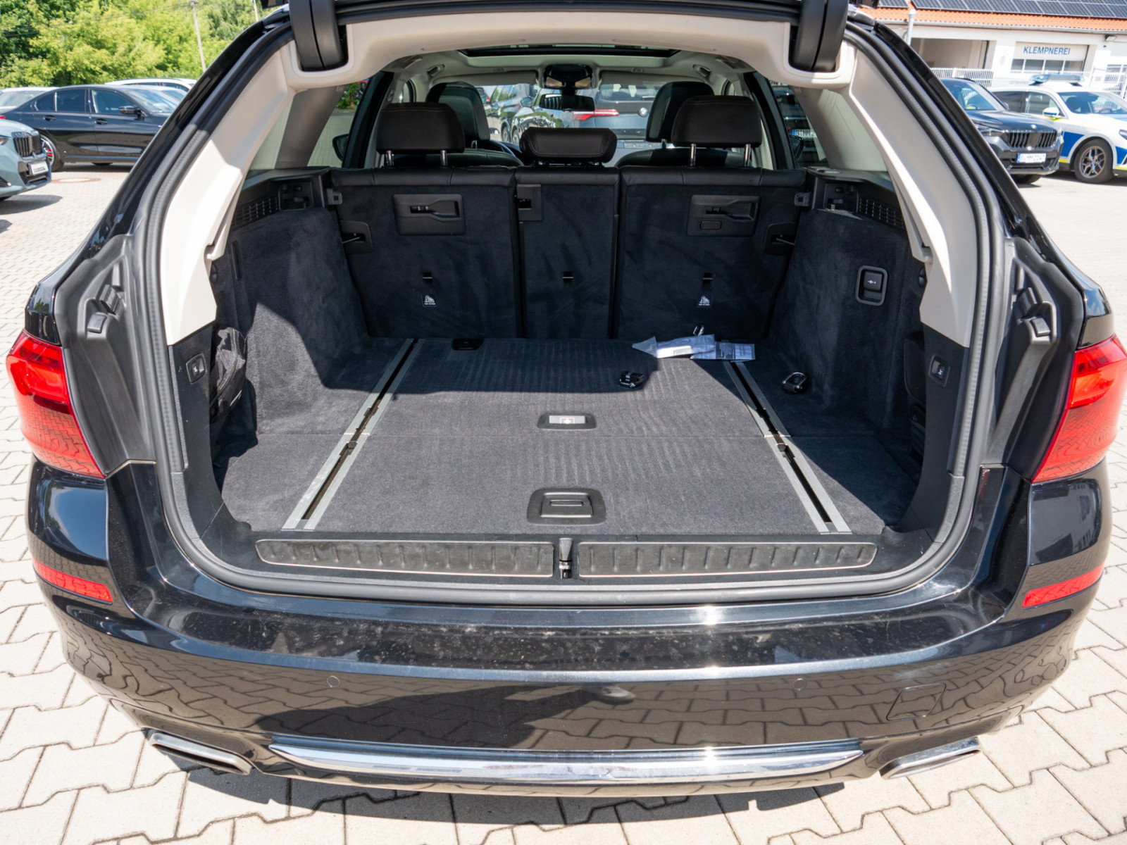 BMW 540i Touring xDrive Luxury Line – Produktfoto 22