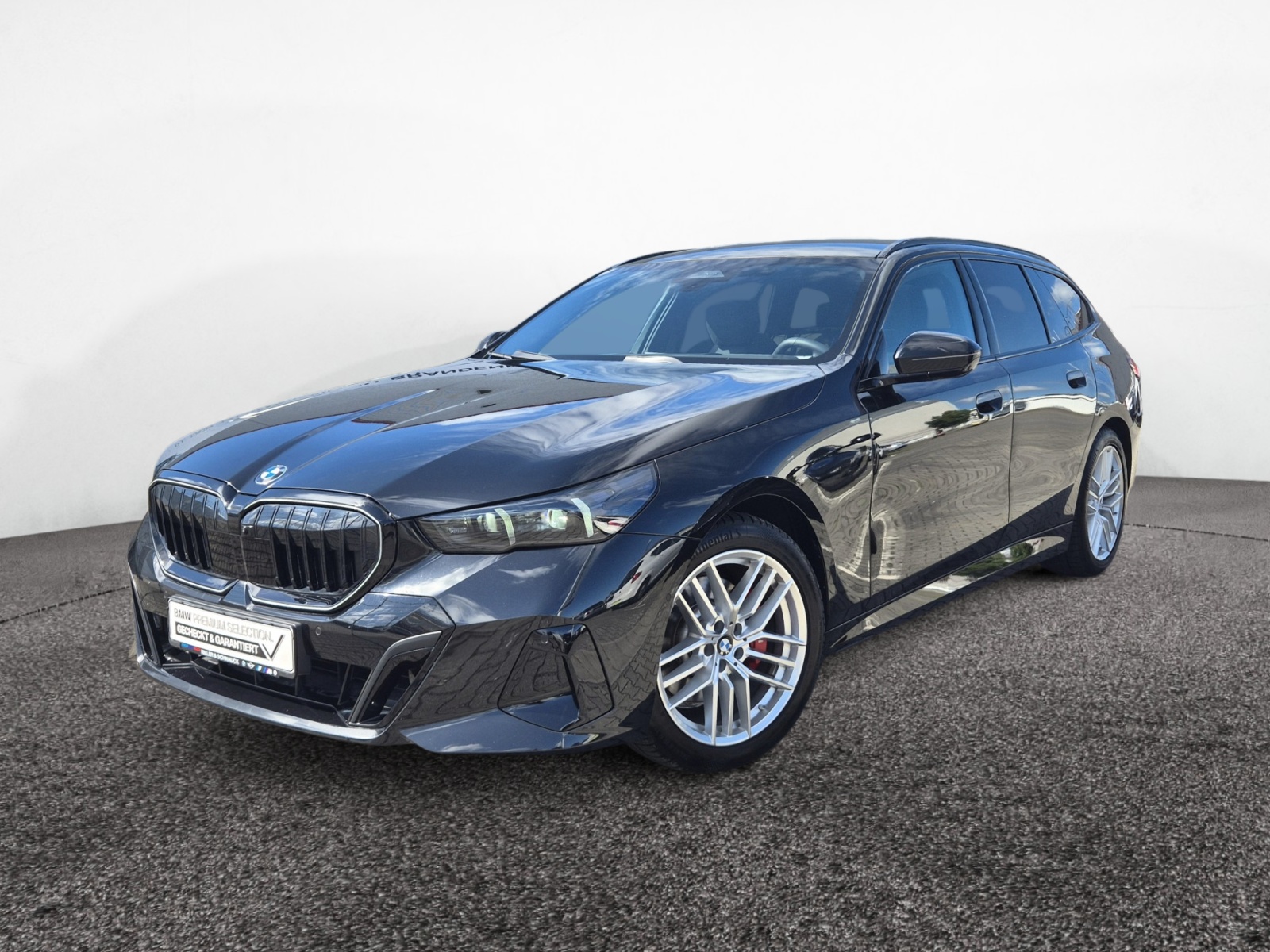 BMW 520d Touring xDrive M Sport Pro – Produktfoto 1