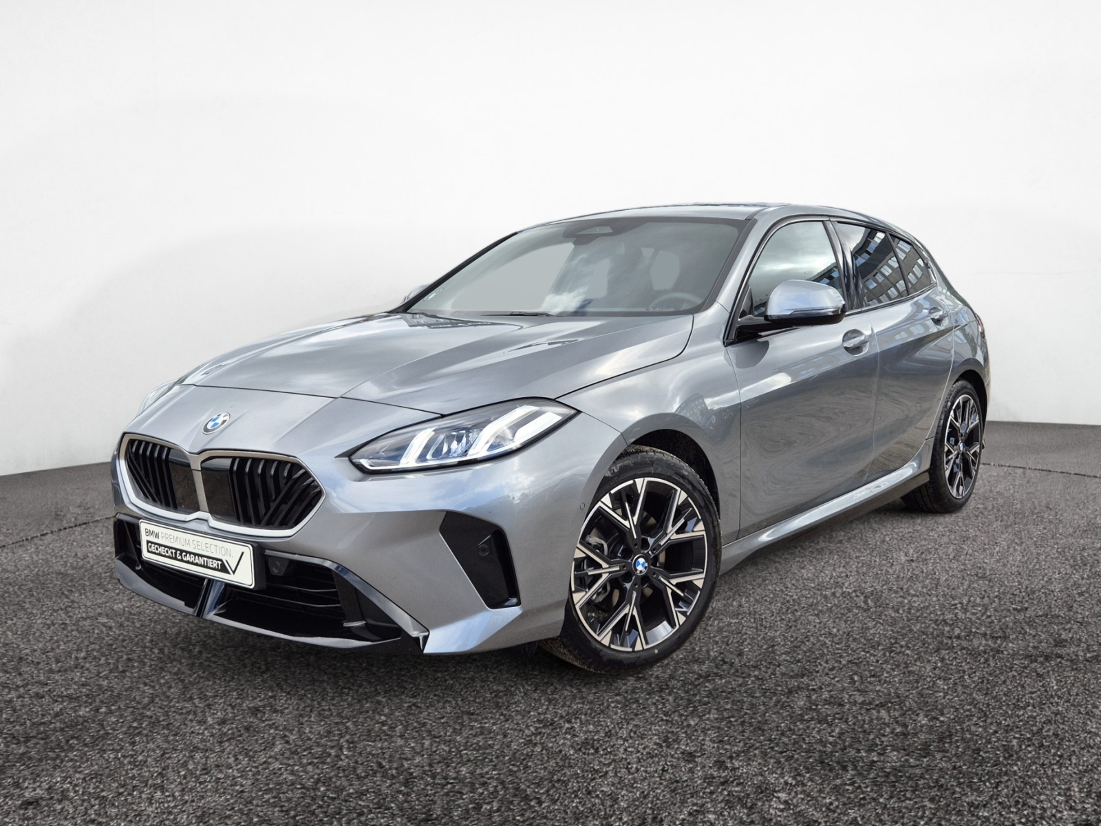 BMW 120i M-Sport – Produktfoto 1