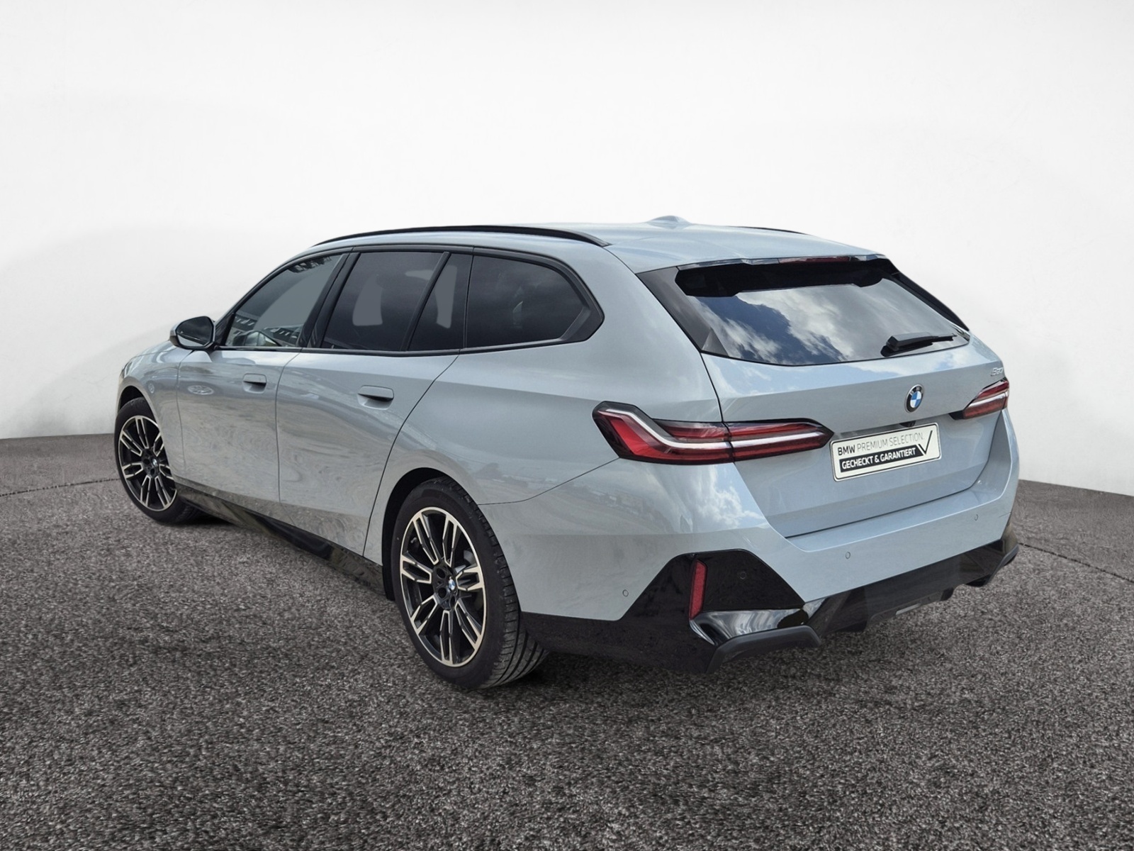 BMW 520i Touring M-Sport – Produktfoto 3