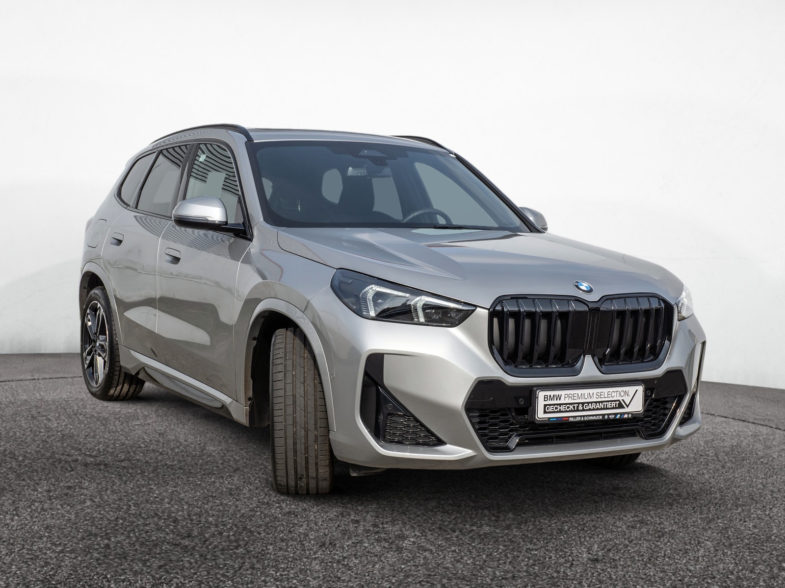 BMW X1 sDrive 18i M-Sport Pro – Produktfoto 2