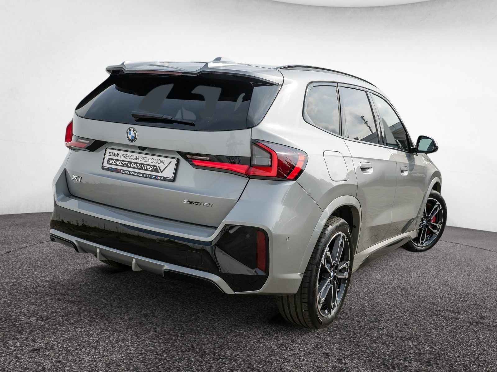 BMW X1 sDrive 18i M-Sport Pro – Produktfoto 3