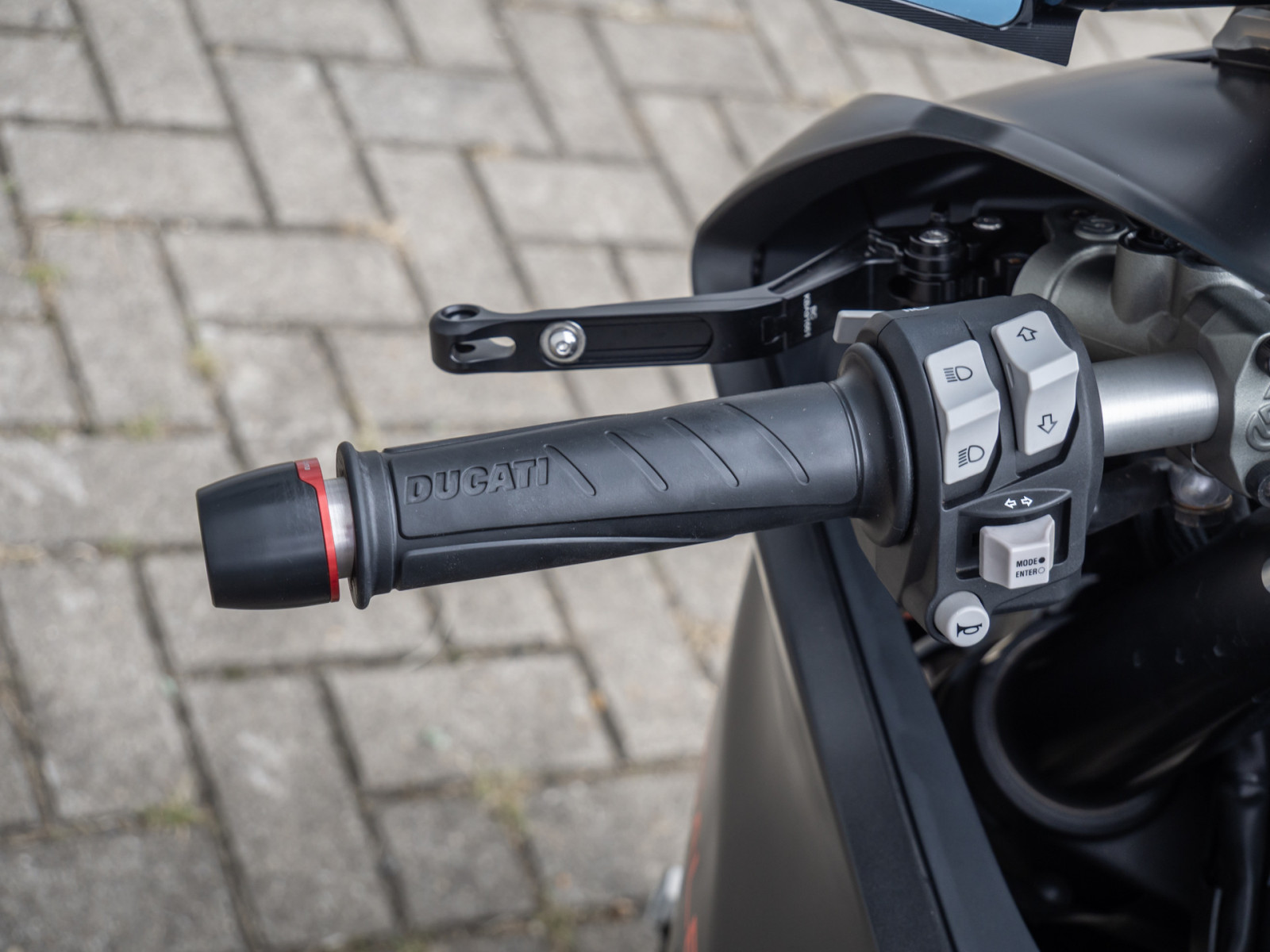 Ducati Panigale V2 – Produktfoto 9