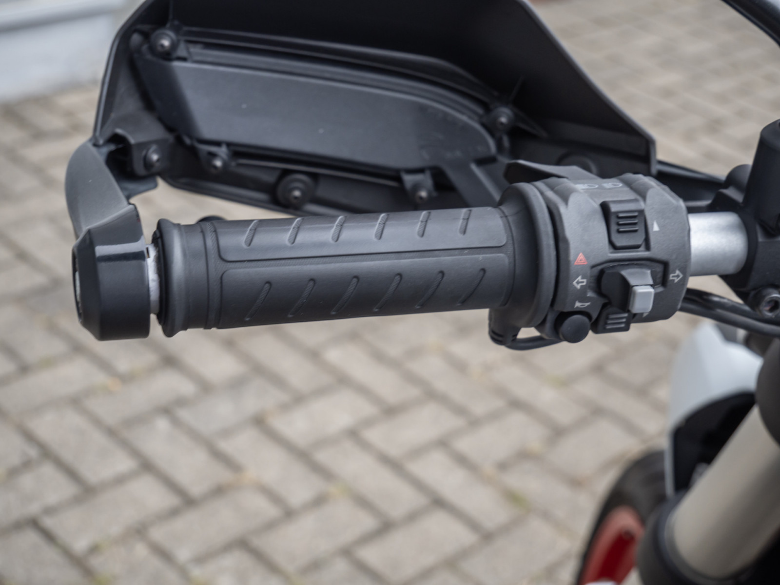 Ducati Hypermotard 939 – Produktfoto 10