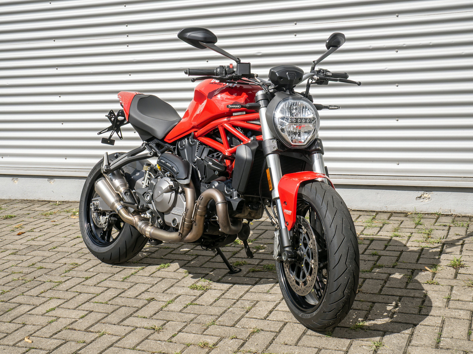 Ducati Monster 821 – Produktfoto 1