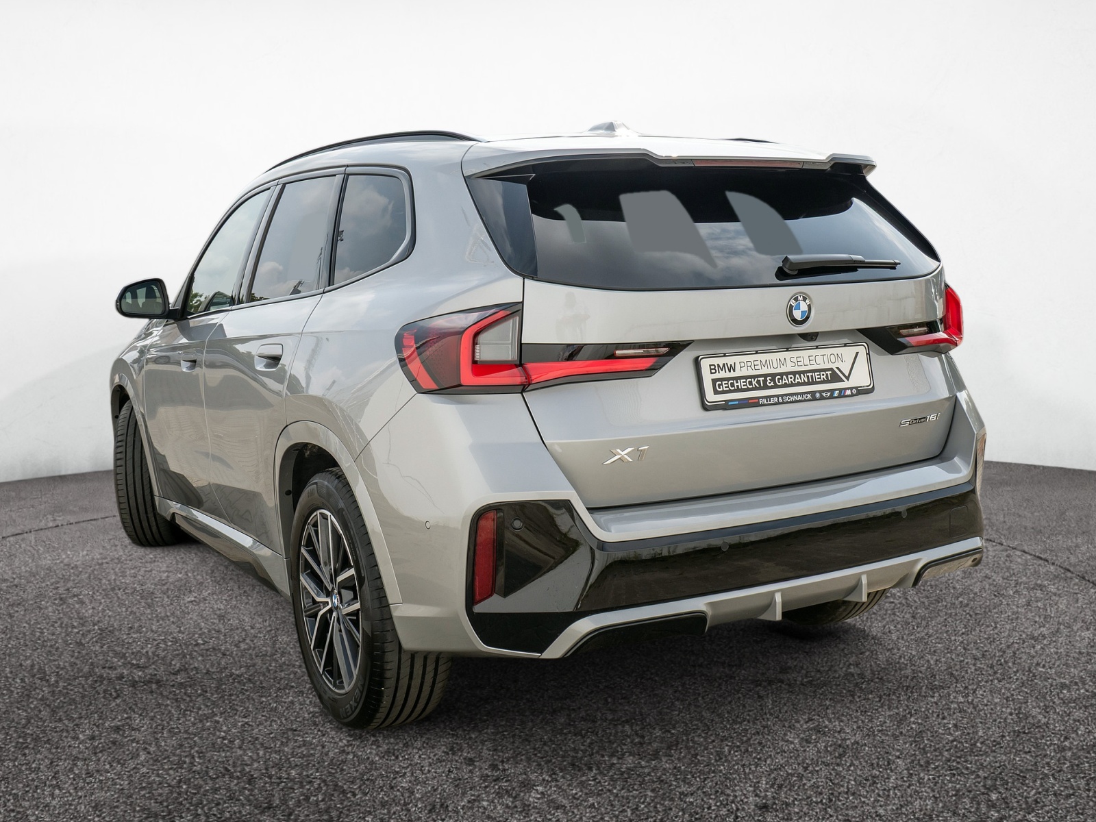 BMW X1 sDrive 18i M-Sport – Produktfoto 4